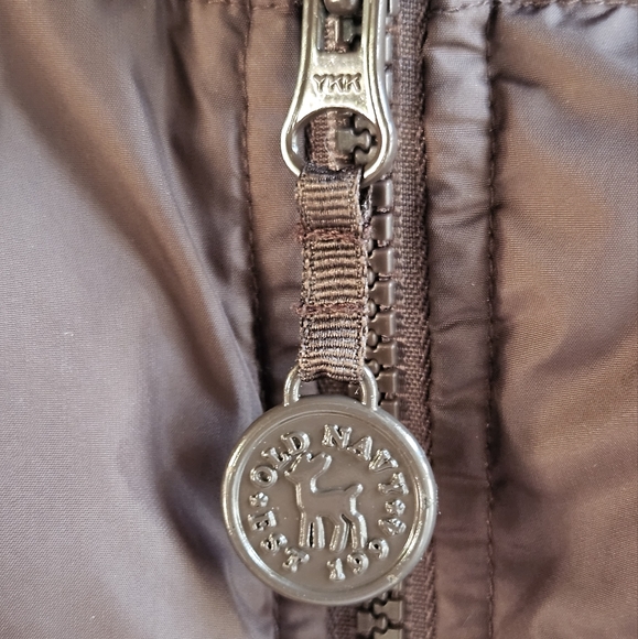 Old Navy Frost-Free Down Winter Vest in Women's M - Picture 7 of 13